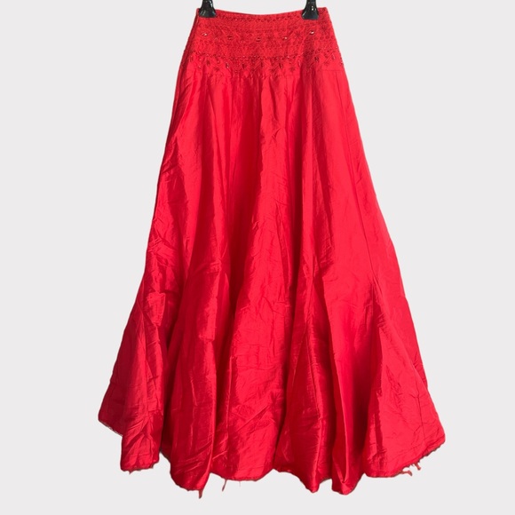 Free People One Women's Size 2 Red Party Beaded Embroidered Maxi Skirt Red NWOT - Picture 8 of 13